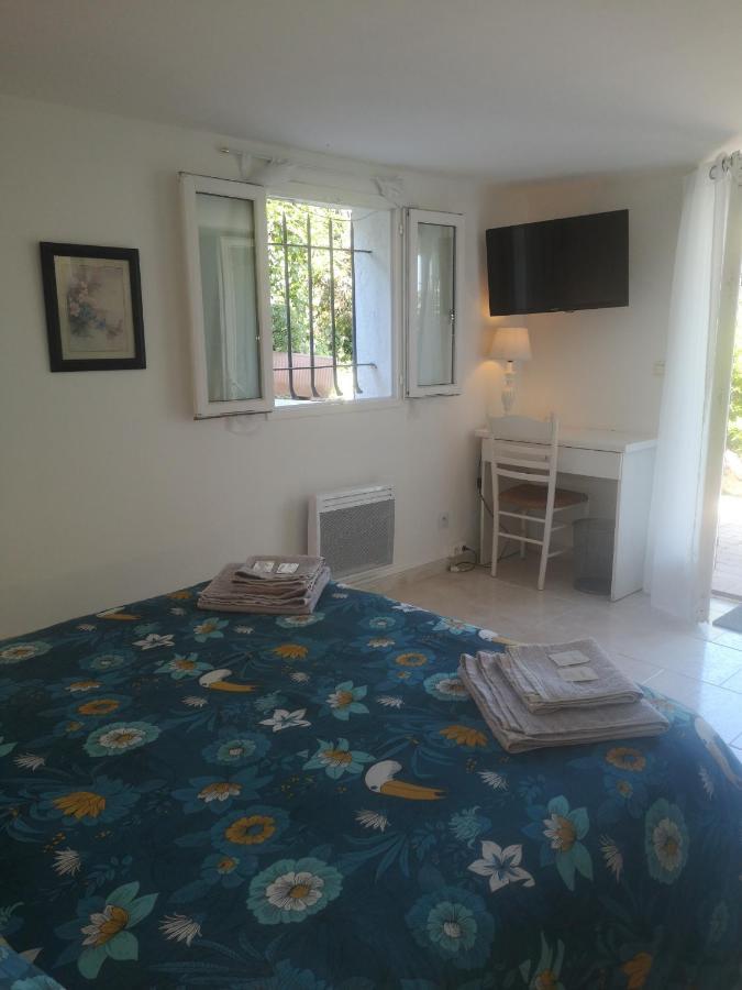 Chambres d'Hôtes Le Mas du Bijou Bleu Puget-sur Argens Exterior foto